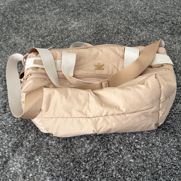 Adidas Dual-Tone Tote Bag Cream and White - Picture 4 of 4